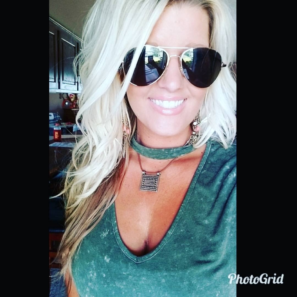 Meet your Posher, Kasey